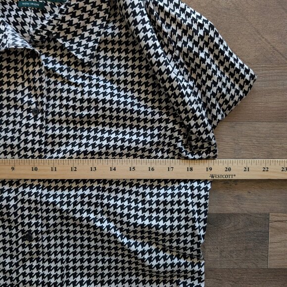 Lauren Ralph Lauren black and white Houndstooth Button Down top size L - Picture 8 of 9